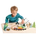 thumbnail image 3 of Juego de 3 abetos de madera Toy Tender Leaf Toys con forma de copa de abeto, 3 of 4