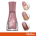 thumbnail image 4 of Vernis à ongles Insta-Dri®, formule 3-en-1 avec vernis à ongles et couche de finition. 1 Trait. 1 Couche. Terminé. Sèche en 60 secondes, 4 of 7