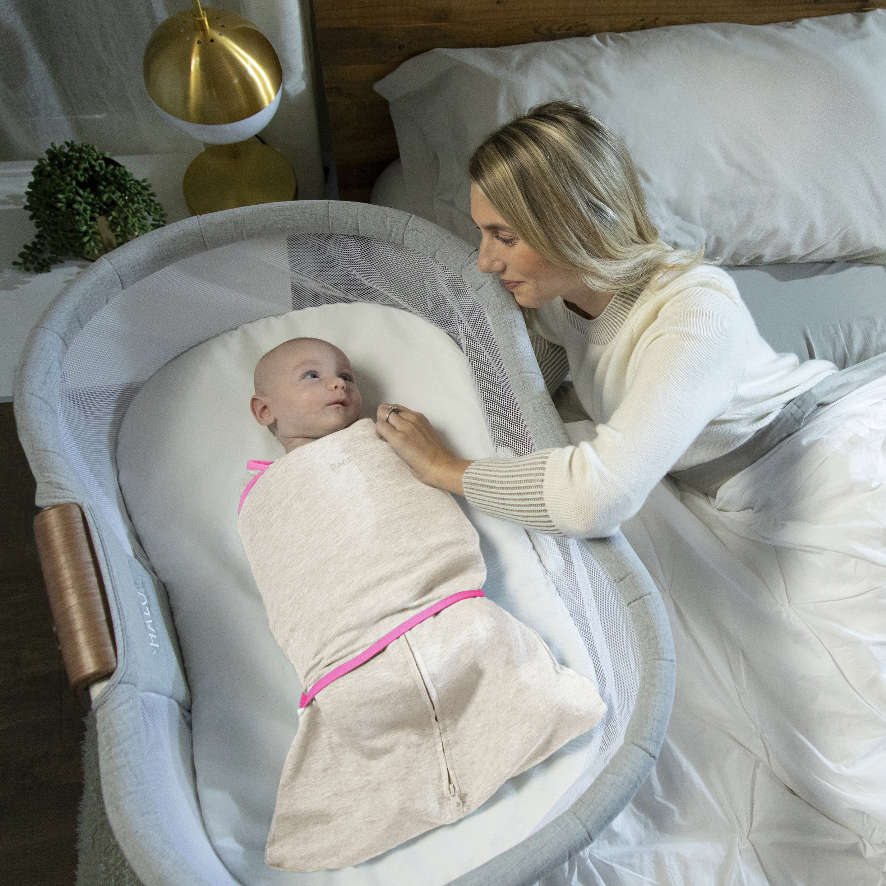 HALO oatmeal/pink ideal temp SleepSack swaddle -S