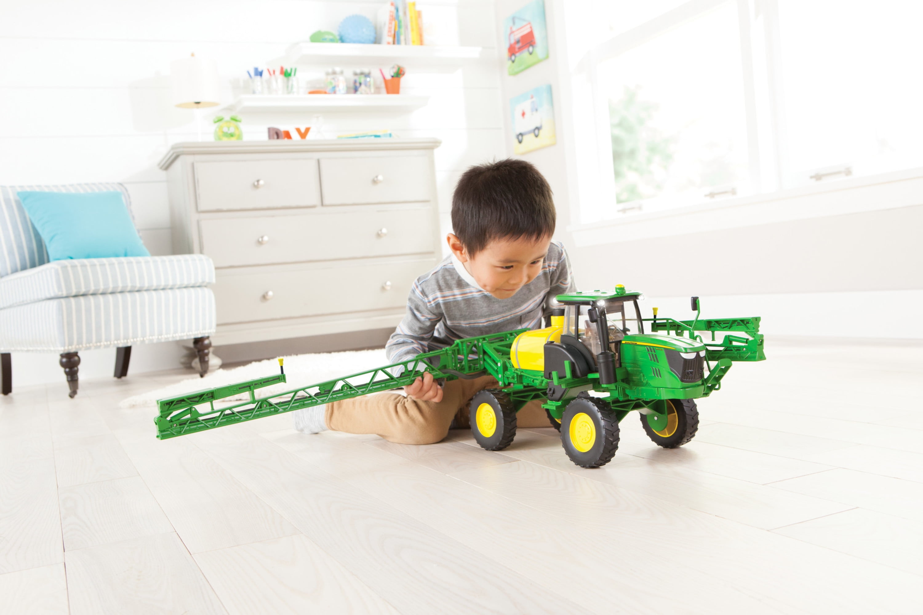 john deere toy sprayer that sprays