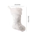 thumbnail image 2 of Adornos navideños con colgante de copo de nieve dorado/plateado, calcetín blanco grande, 2 of 4