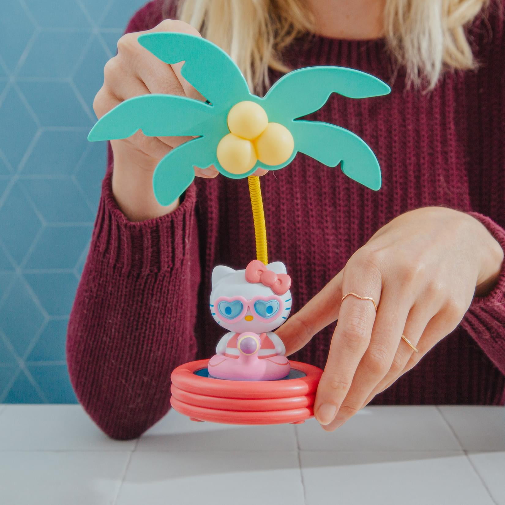 Sanrio Hello Kitty Pool Party 8-Inch Mini Gooseneck Mood Light