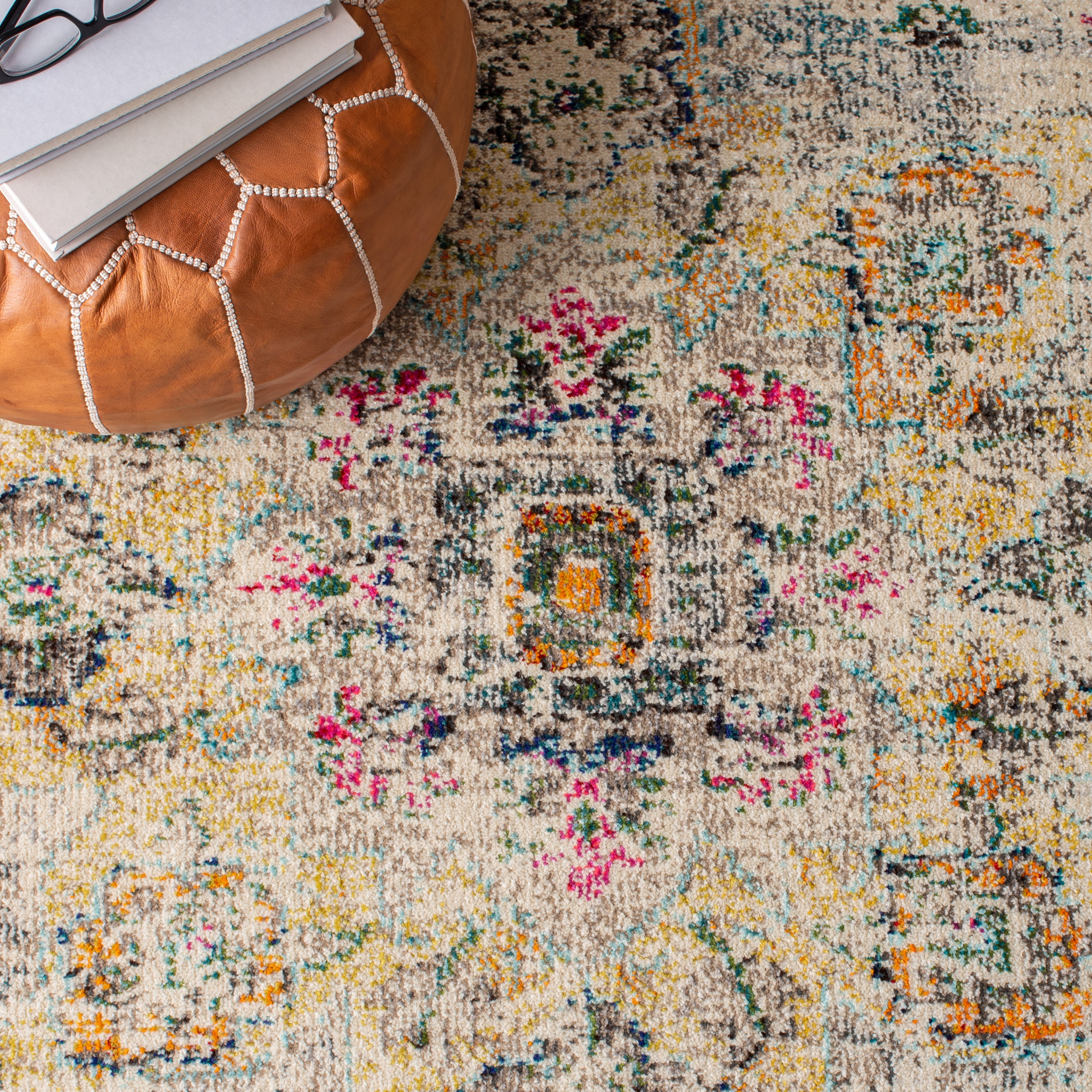 SAFAVIEH Madison Dalia Oriental Area Rug, Grey/Gold, 5'3" x 7'6"