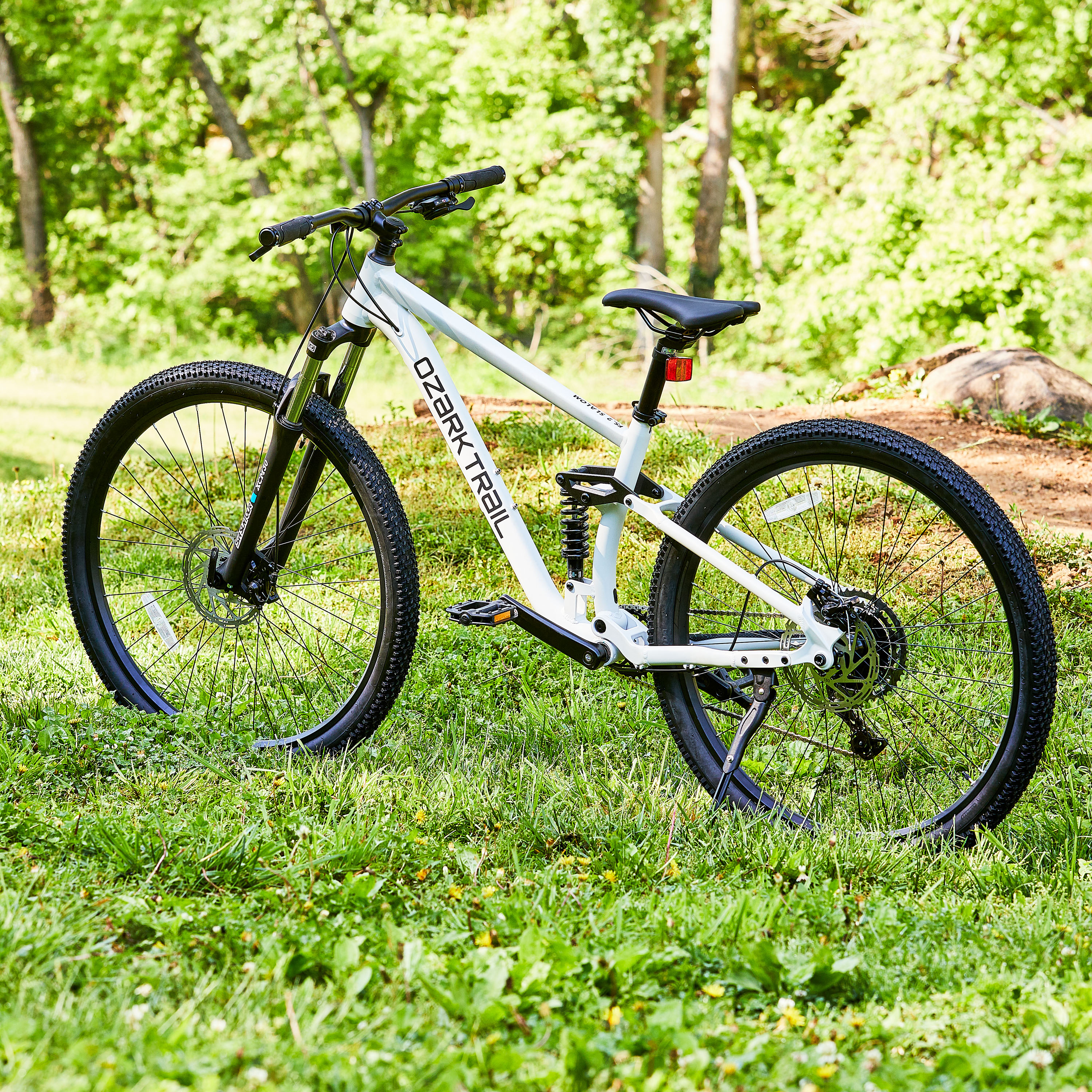 Bicicleta de montaña de suspensión total FS.2 Slalom 29 de Ozark Trail, cuadro grande, para ciclistas de 5 pies 10 pulg a 6 pies 2 pulg o más, color blanco hueso, adulto unisex 5