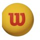 thumbnail image 4 of Pelota de Tenis de Espuma Wilson Naranja Paquete de 3, 4 of 5