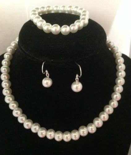Details about   Faux Pearl Necklace Choker and Earrings Comes with Box Inventory 395934 