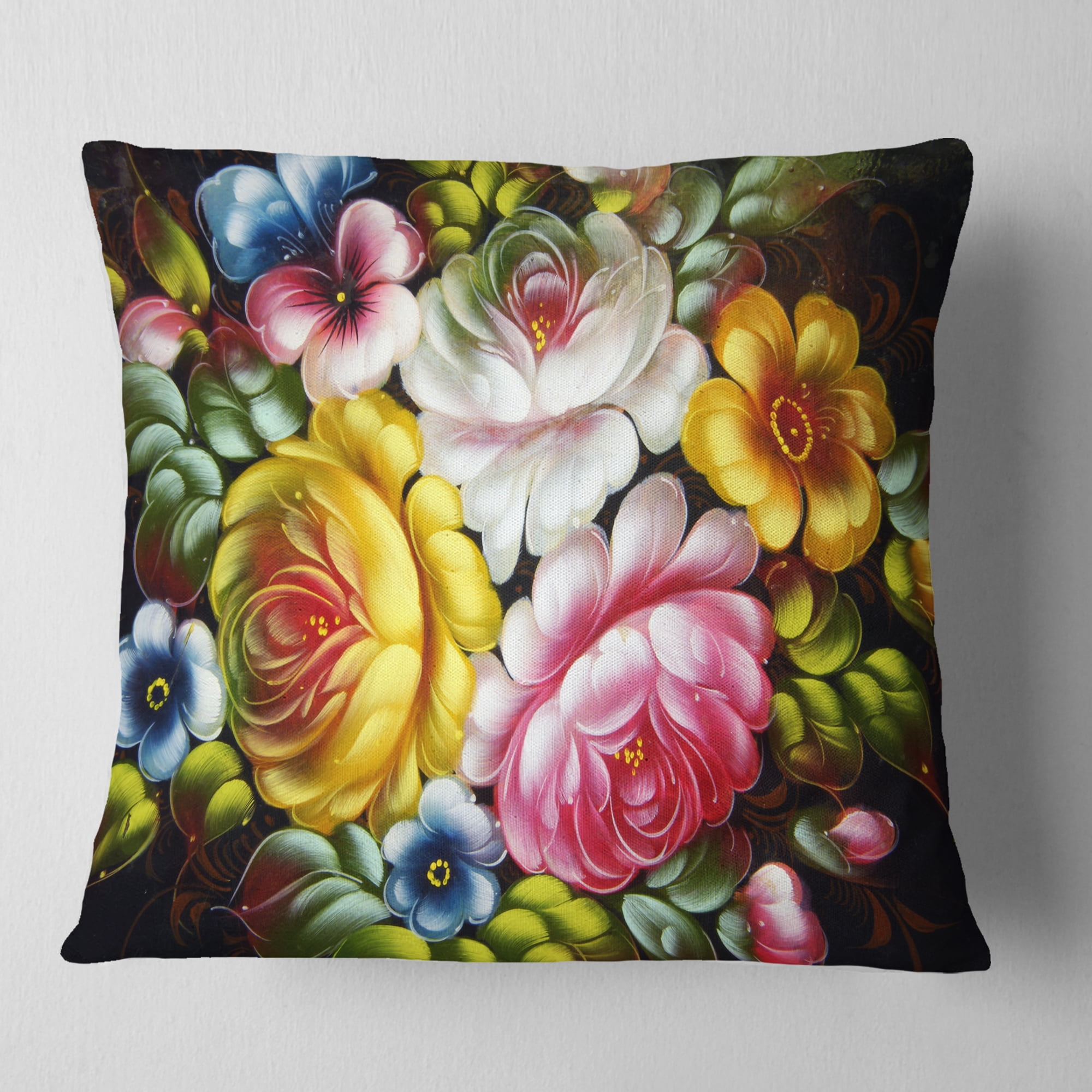 Designart Digital Flower Bouquet - Floral Throw Pillow - 16x16
