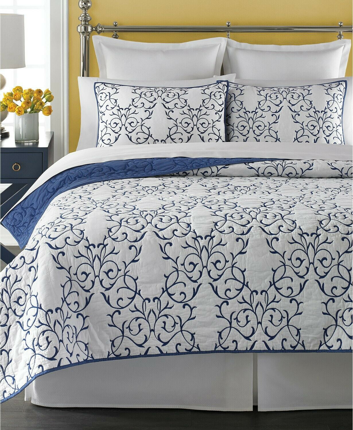 Martha Stewart Collection 100% Cotton Chateau Embroidered Quilt - KING