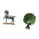 thumbnail image 5 of Colección de elegantes figuras de equinos y pavos reales majestuosos para una elegante decoración Feng Shui para salas de estar, oficinas y dormitorio, 5 of 8
