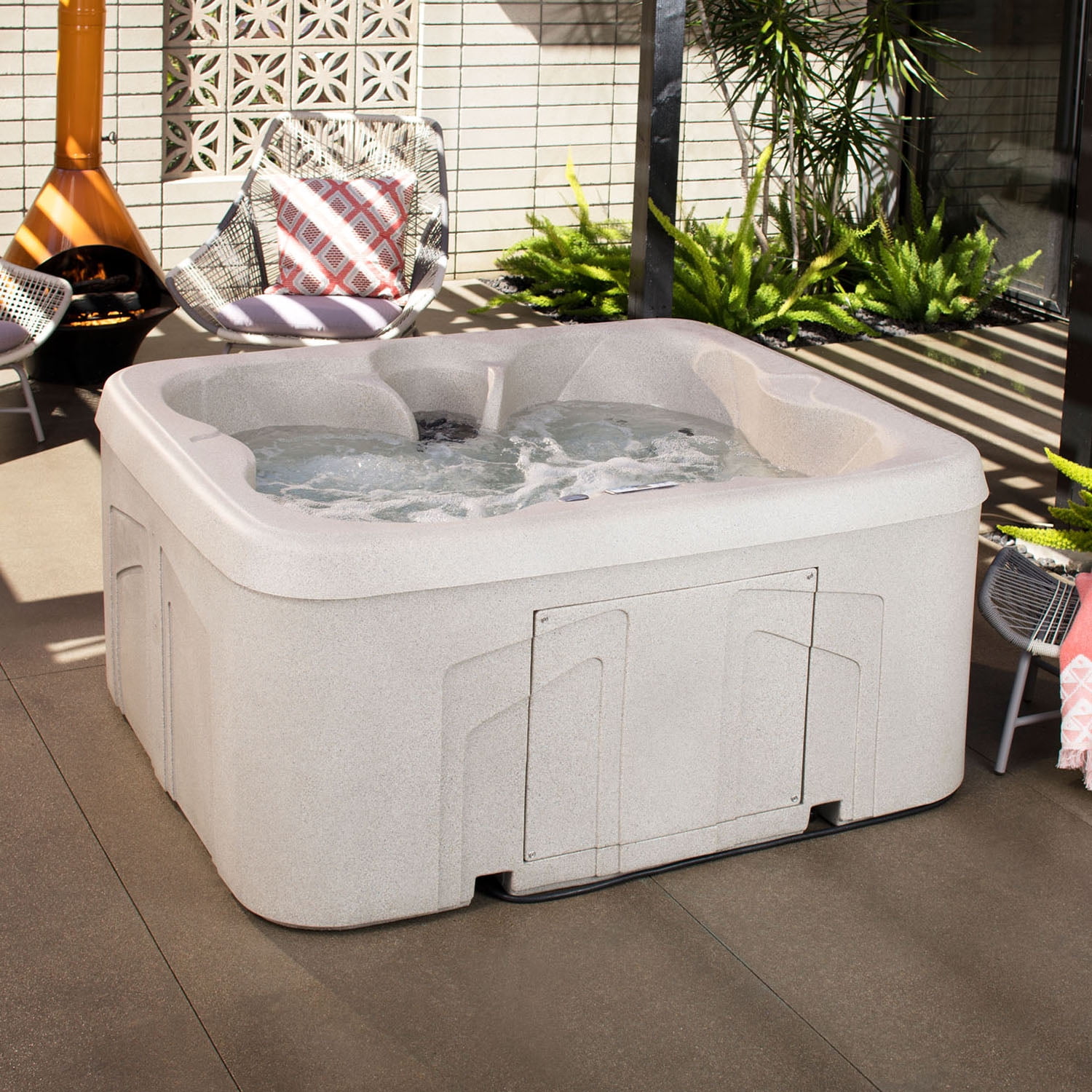 Lifesmart Spas Rock Solid Simplicity 4-Person Plug & Play Hot Tub Spa with Cover by Lifesmart