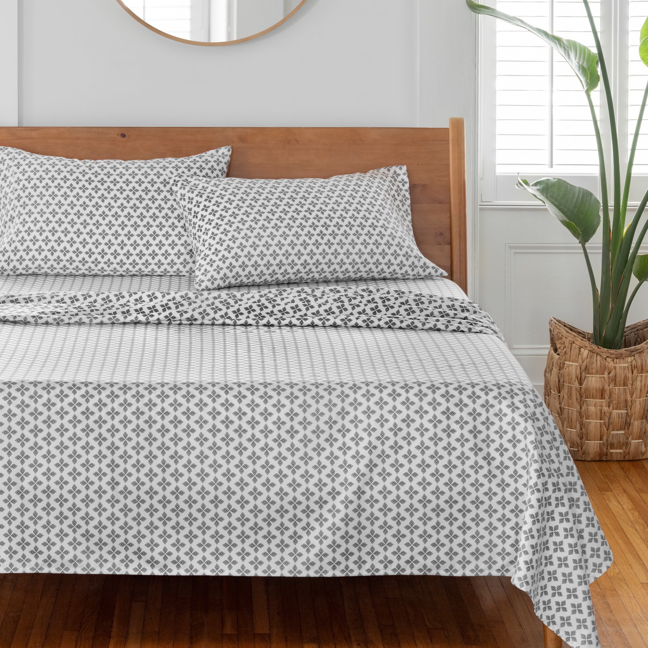 Better Homes & Gardens 400 Thread Count Hygro Cotton Bed Sheet Set, Full, Zaiby Ditsy