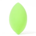 thumbnail image 1 of Esponja de maquillaje batidora Beauty Junkees, ovalada, verde, sin látex, 1 of 9