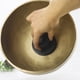 thumbnail image 4 of Cuenco de sonido budista de terapia premium con asa elevadora y fuente de succión (negro), 4 of 5
