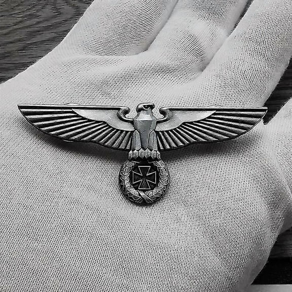 1PC New German Eagle Iron Cross Wreath Military Army Brooch Pin Backpack Hat Bag Collar Lapel Pin Badges