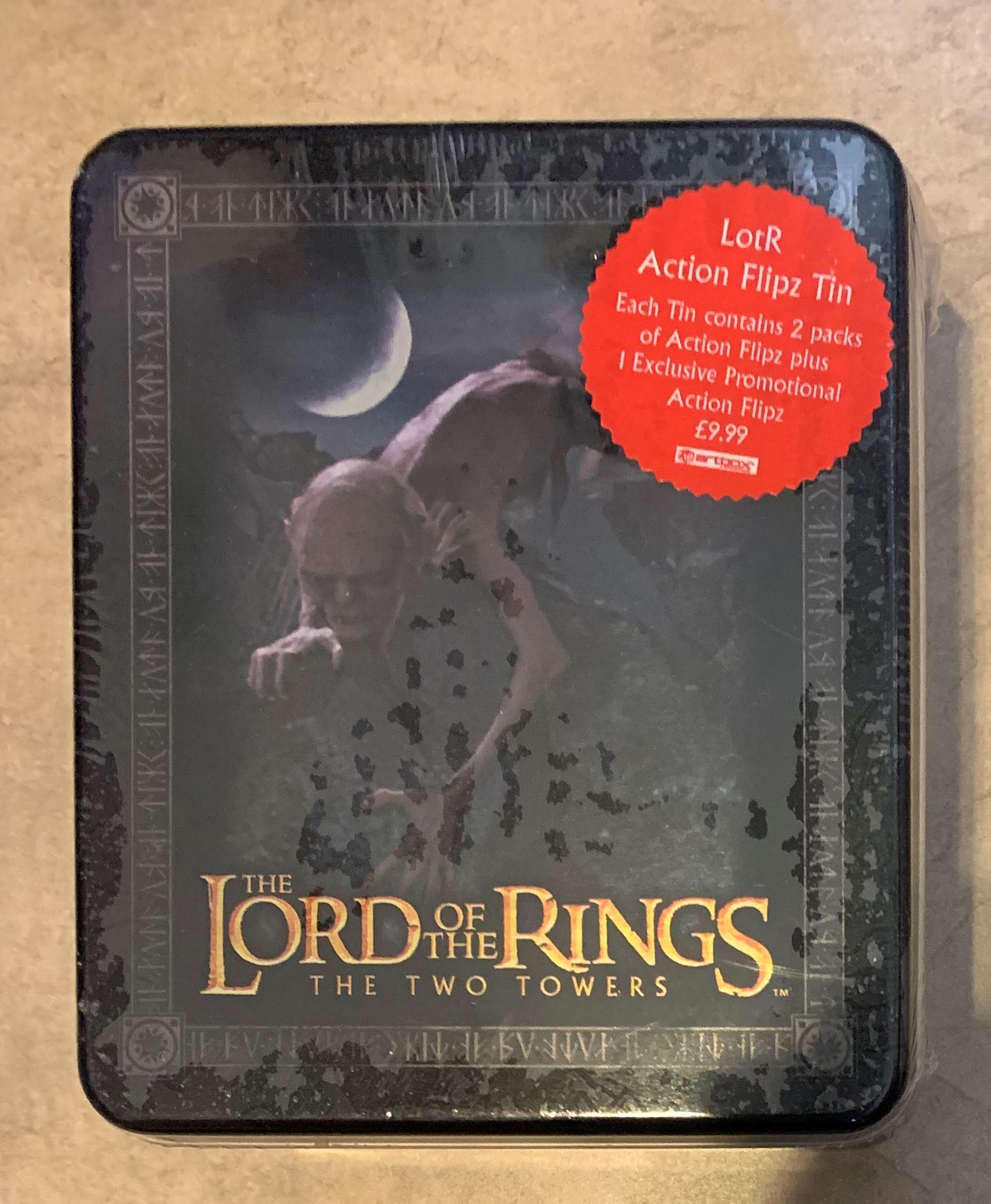 Lord of the Rings The Two Towers Action Flipz Tin w/ Card Packs NEW
