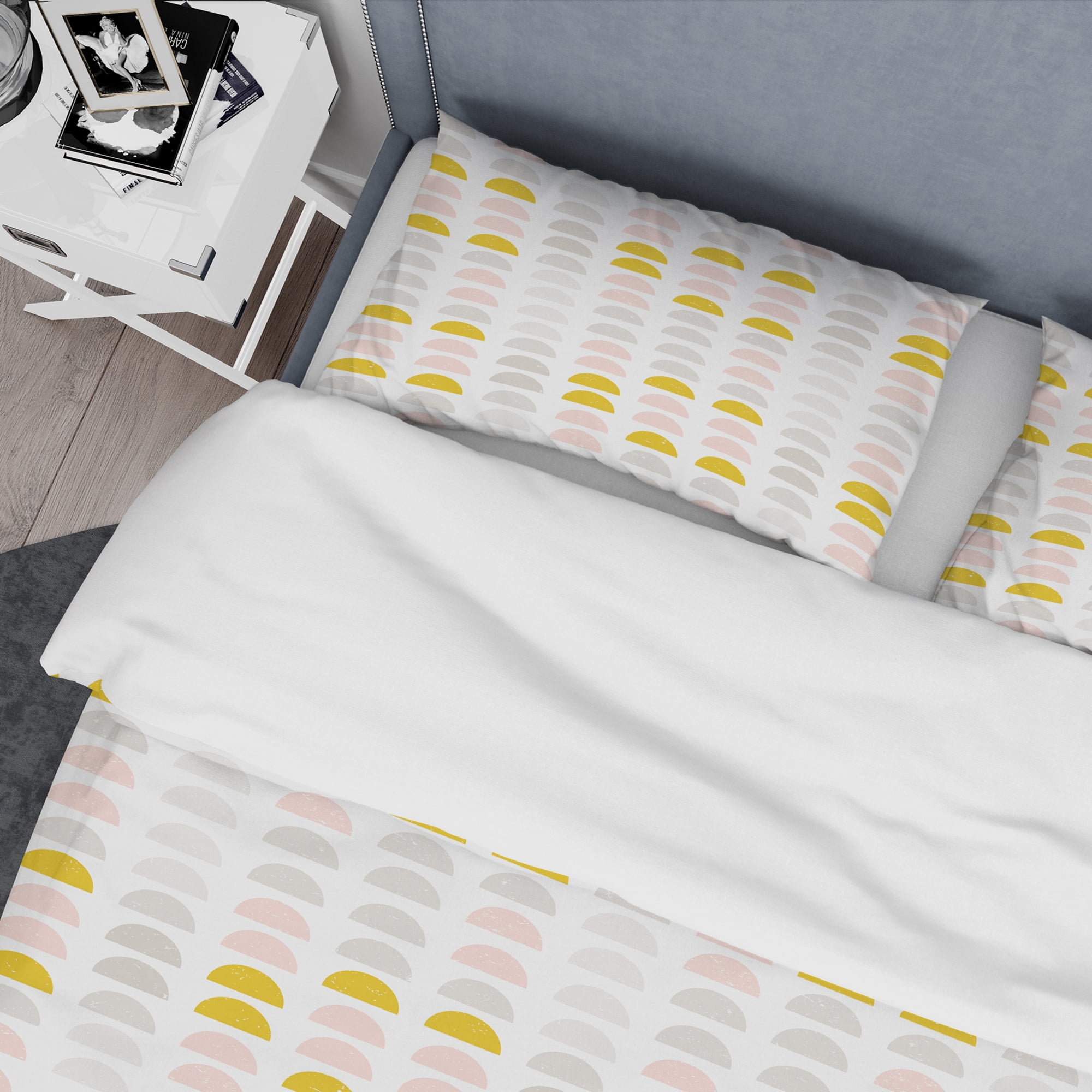 Designart 'Retro Pastel Circular Pattern III' Mid-Century Modern Duvet Cover Set