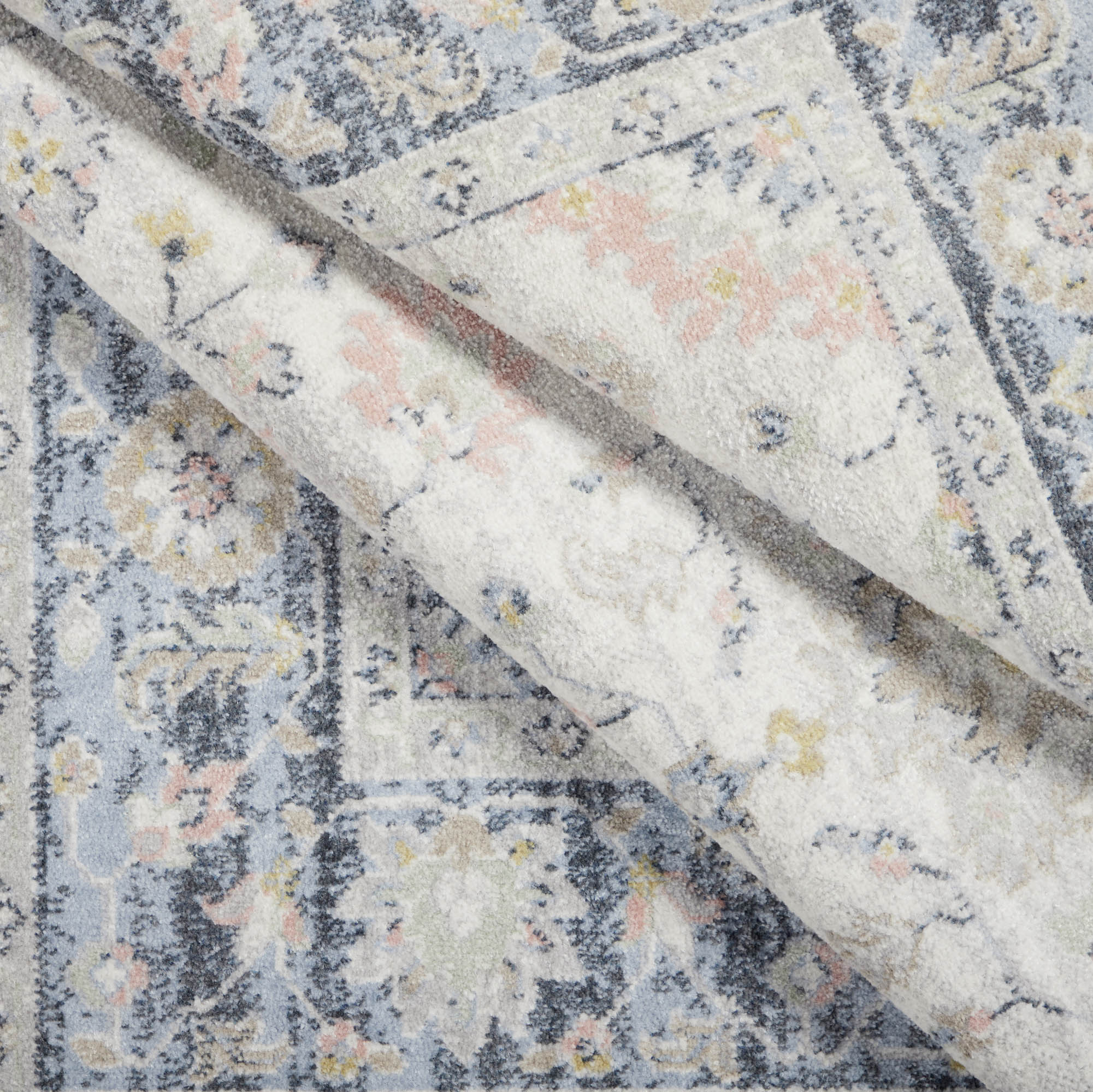 Everwash Treasure Lina Traditional Medallion Machine Washable Indoor Area Rug, Ivory/Blue, 5'2"x7'2"