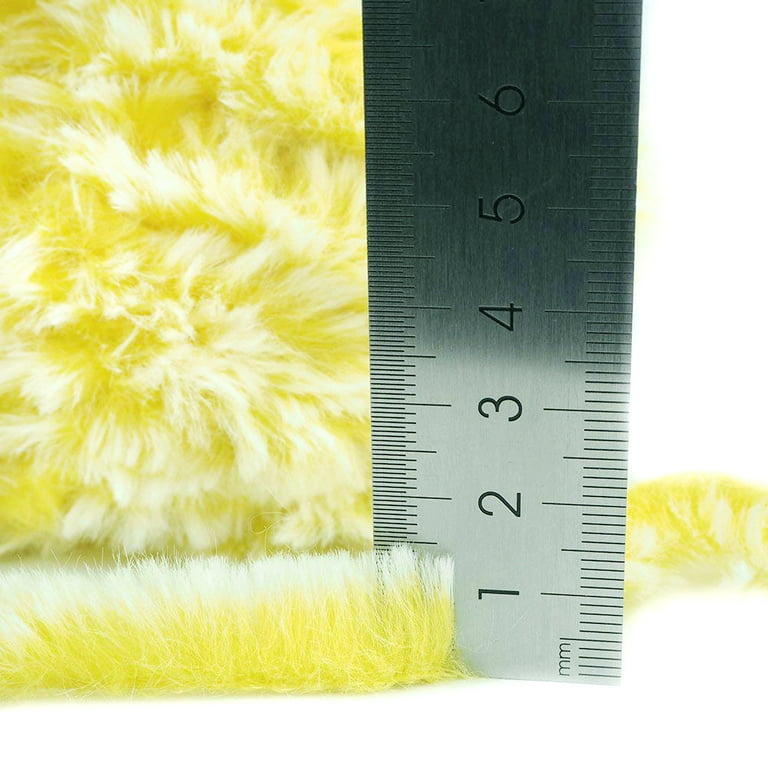 NICEEC 2 Skeins Super Soft Fur Yarn Chunky Fluffy Faux Fur Yarn Eyelash  Yarn for Crochet Knit-Total Length 2×32m(2×35yds,50g×2)-Khaki