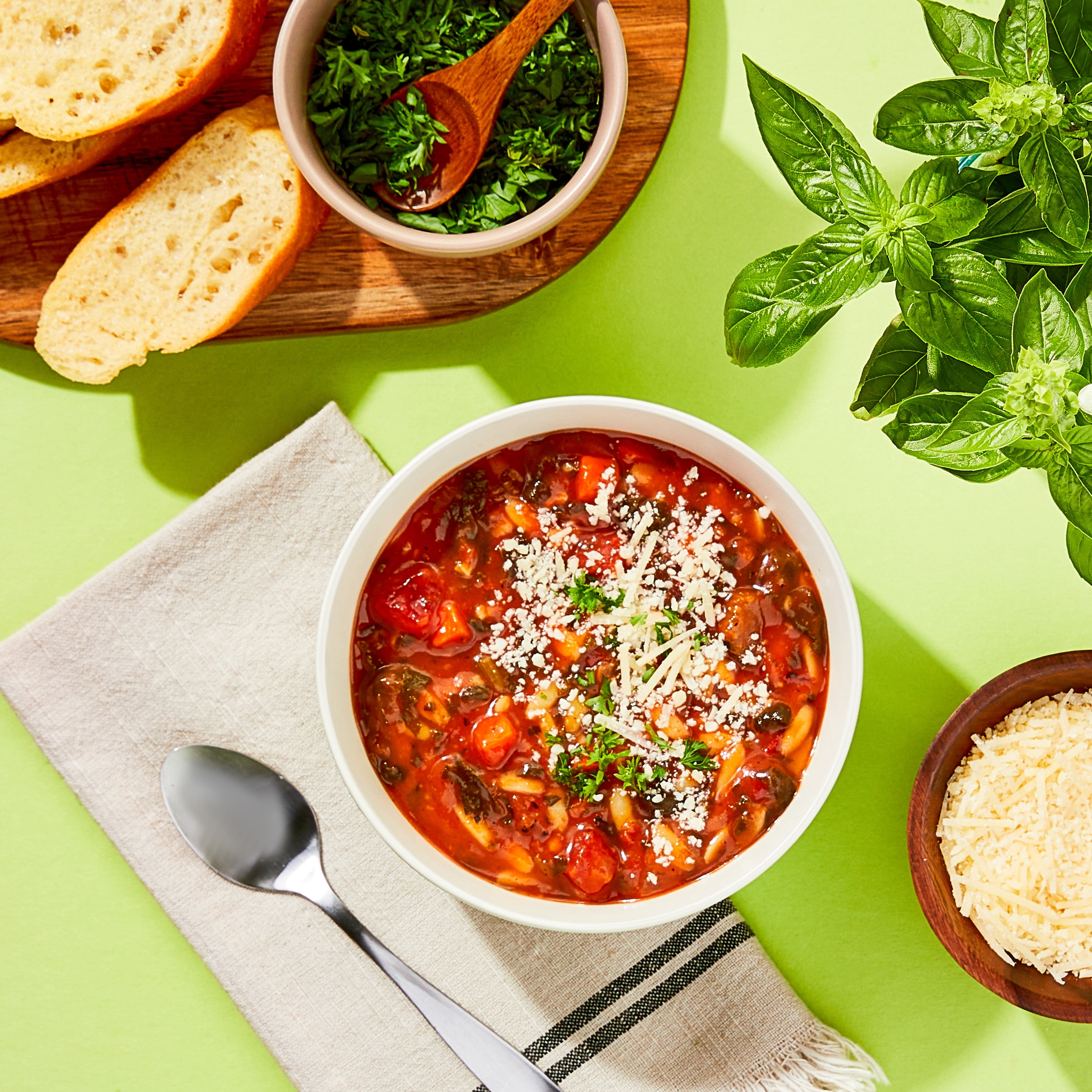 bettergoods Slow Cooked Tomato, Orzo and Spinach Soup, 24 oz