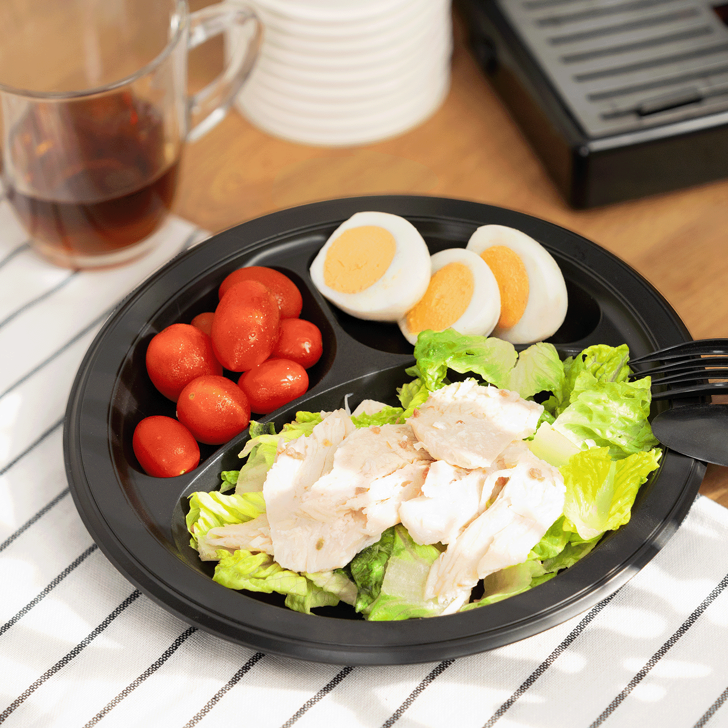 Karat Earth 9 Inch Eco-Friendly Plastic Plates [3 Compartment - 500 pcs], Black Mineral-Filled PP - Reduces Plastic Use