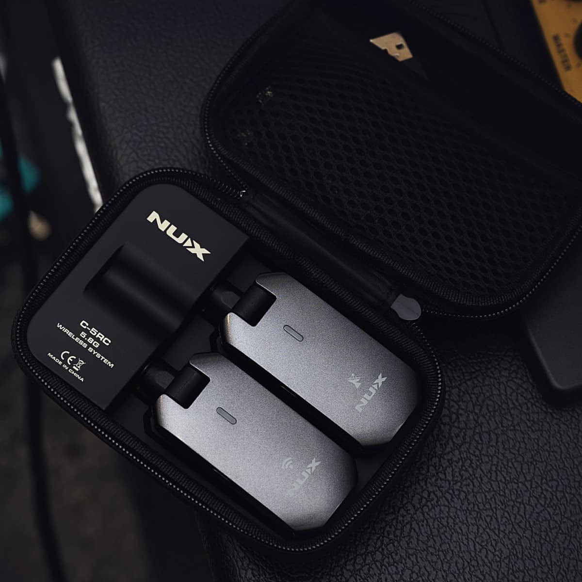 NUX C-5RC 5.8GHz Wireless Guitar System With Charging Case Black