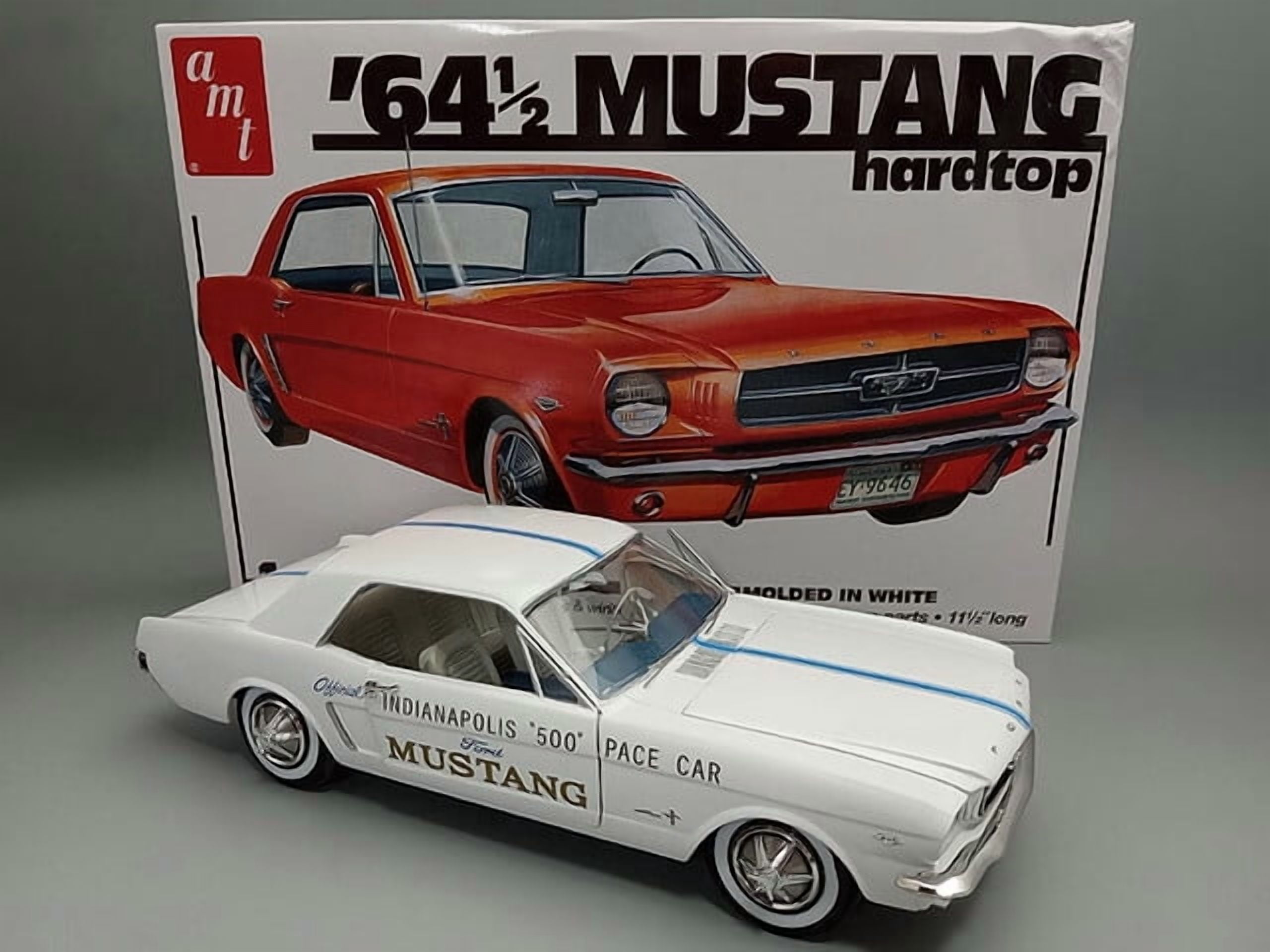 AMT 1964.5 Ford Mustang Coupe 60th Anniversary 1/25 Scale Model Kit