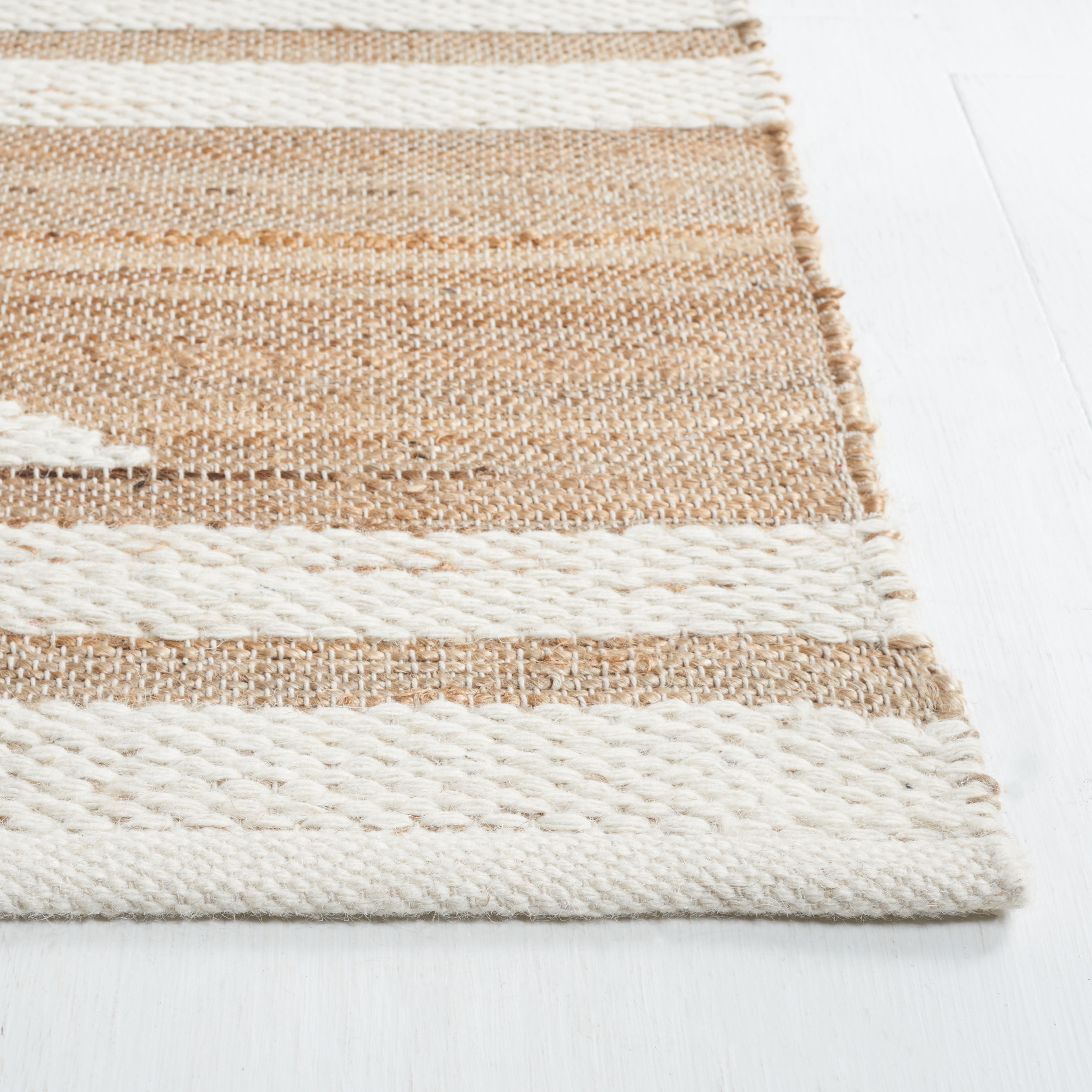 SAFAVIEH Natural Fiber Dina Geometric Area Rug, Natural/Ivory, 6' x 9'