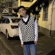 thumbnail image 4 of Suéteres de punto para hombre, cuello en V, ropa para hombre, cuadros negros, Y2k, ropa de calle, chaleco, sudadera sin mangas, estilo coreano, barato, 4 of 5