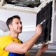 thumbnail image 1 of Cepillo de limpieza del condensador del aire acondicionado, limpiador de aletas del aire acondicionado de acero inoxidable, batidor de limpieza de la bobina del refrigerador, 4 unidades, color blanco, 1 of 2