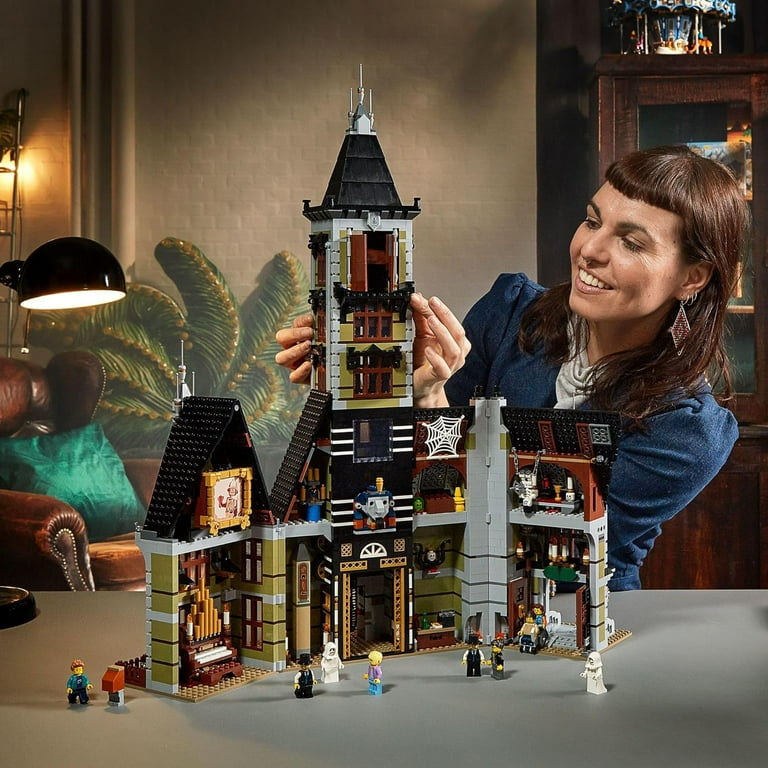 Lego halloween castle sales