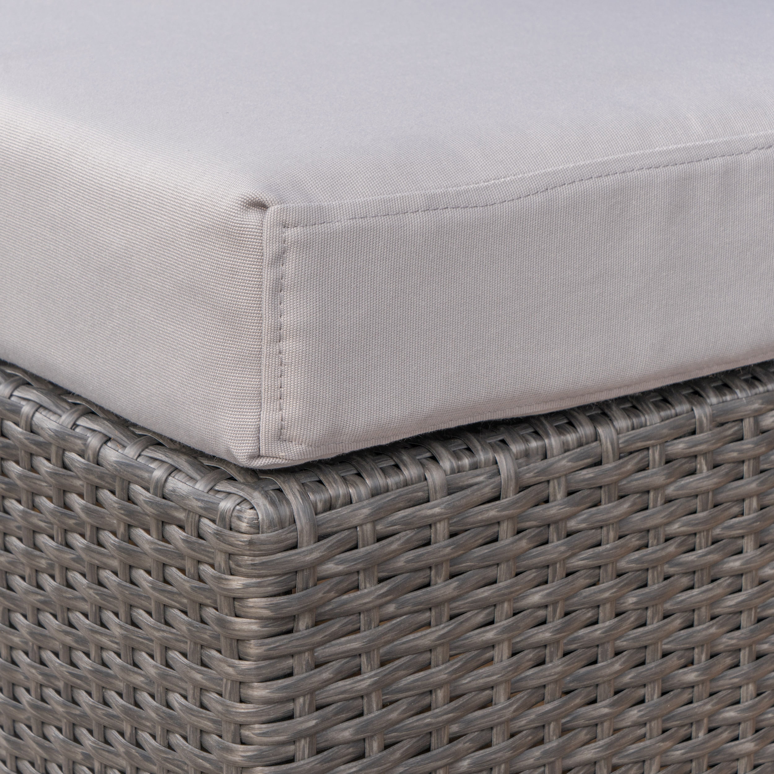 Outdoor Single Leisure Patio Chair, Casual Rest Seat for Garden Yard, Gray