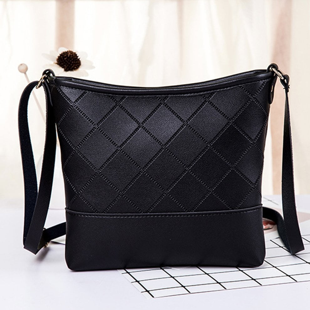 single strap shoulder bag