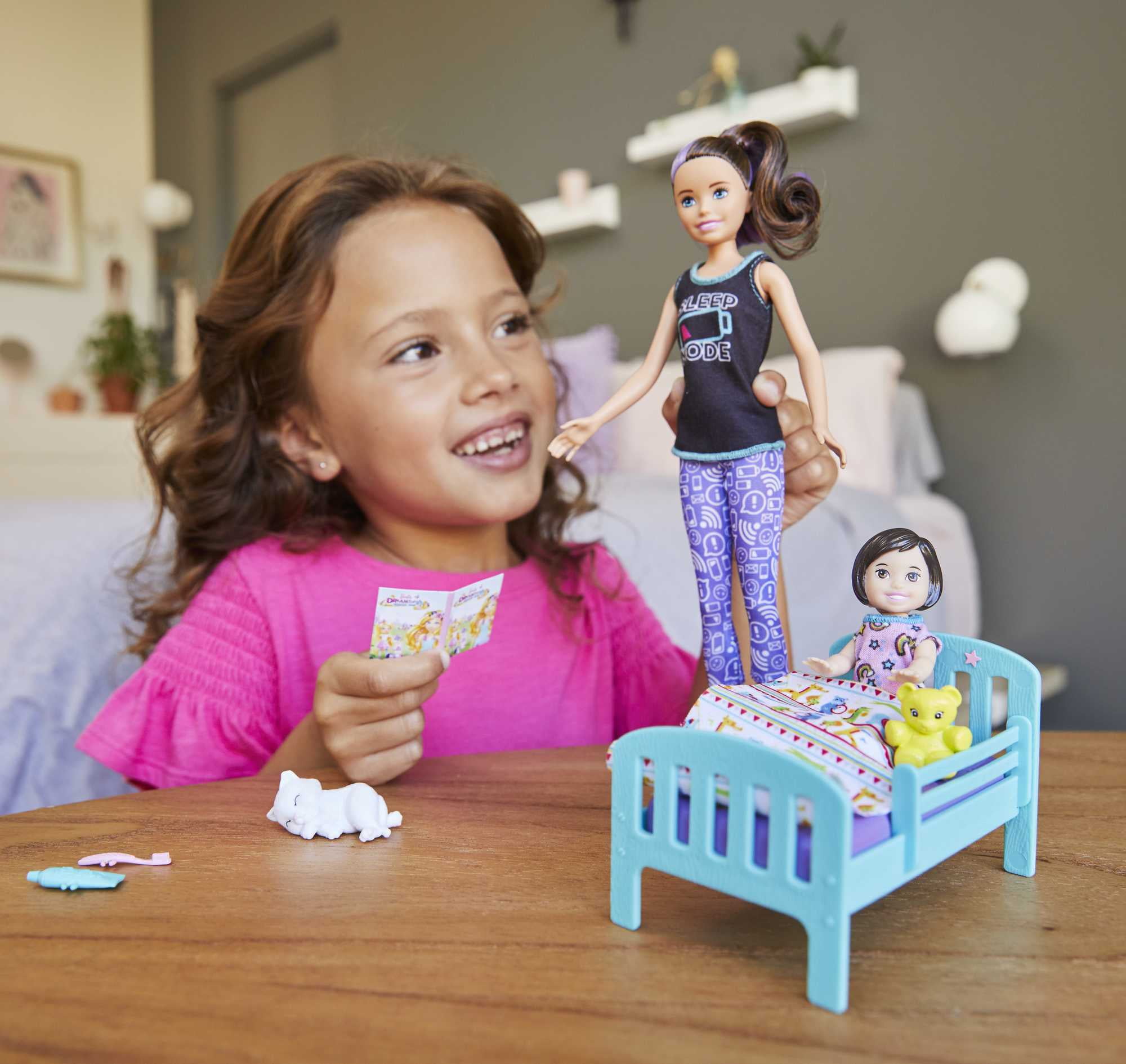 Barbie Skipper Babysitters Inc Doll Accessories Playset with 2 Dolls Bedtime Themed Pieces