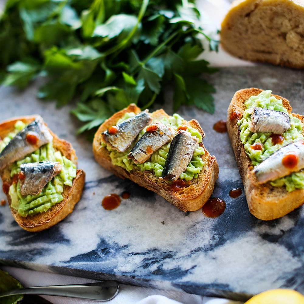 (2 pack) Wild Planet Wild Caught Sardines in Extra Virgin Olive Oil with Lemon, Lightly Smoked, 4.4 oz Can