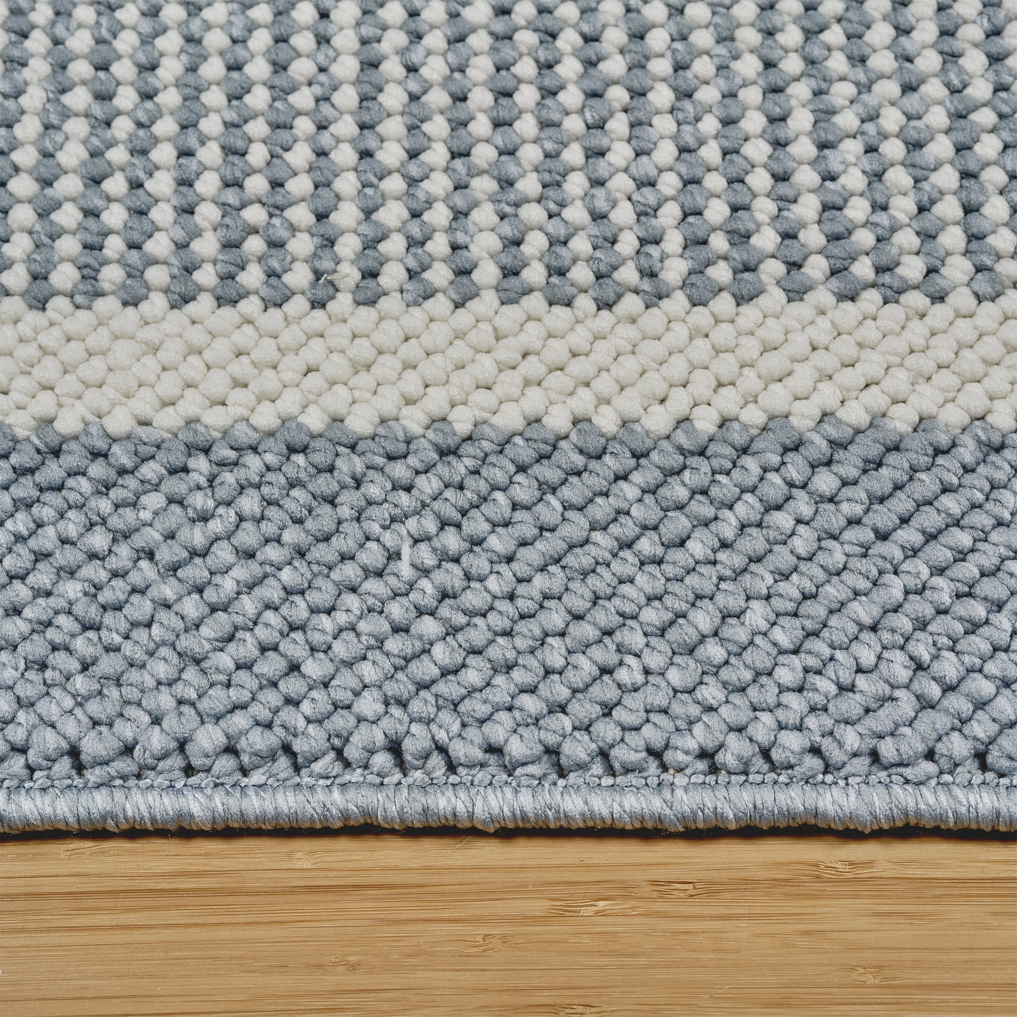 HGTV Soft Weave Mari Modern/ Contemporary Solid Color Lt Blue Area Rug, 4x6