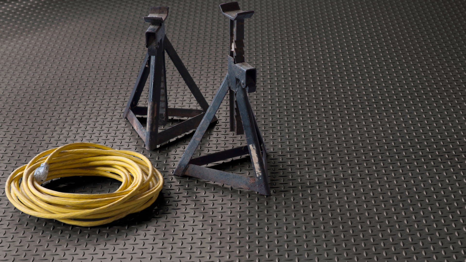 G-Floor Vinyl Diamond Tread Trailer Flooring Cover - Slate Grey