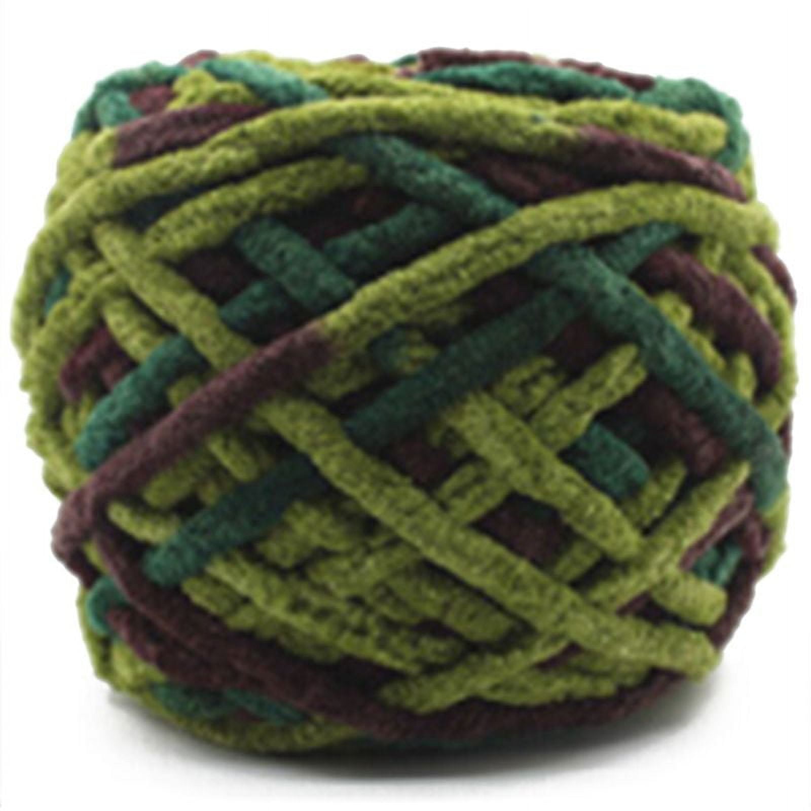 Gründl Funny uni knitting and crochet yarn (velvet-like chenille yarn made  of 100% polyester, 100 g/120 m, needle thickness: 5-6, 10 x 100 g), beige,  57.5 x 40 x 10 cm : : Arts & Crafts