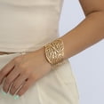 thumbnail image 3 of Pulsera De Hojas Vintage, Elegante Brazalete Hueco Con Diseño De Hojas Intrincado, Para Que Las Mujeres Complementen Vestidos, Tops Y Ocasiones Especiales., 3 of 5