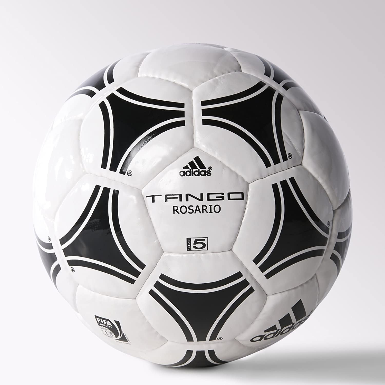 Schande mezelf Spelling adidas Tango Rosario Soccer Ball, White/Black - Walmart.com