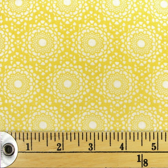 FABRIC CREATIONS Flower Burst Fat Quarter 45.7 × 53.3 cm (18 × 21 in), 18x21
