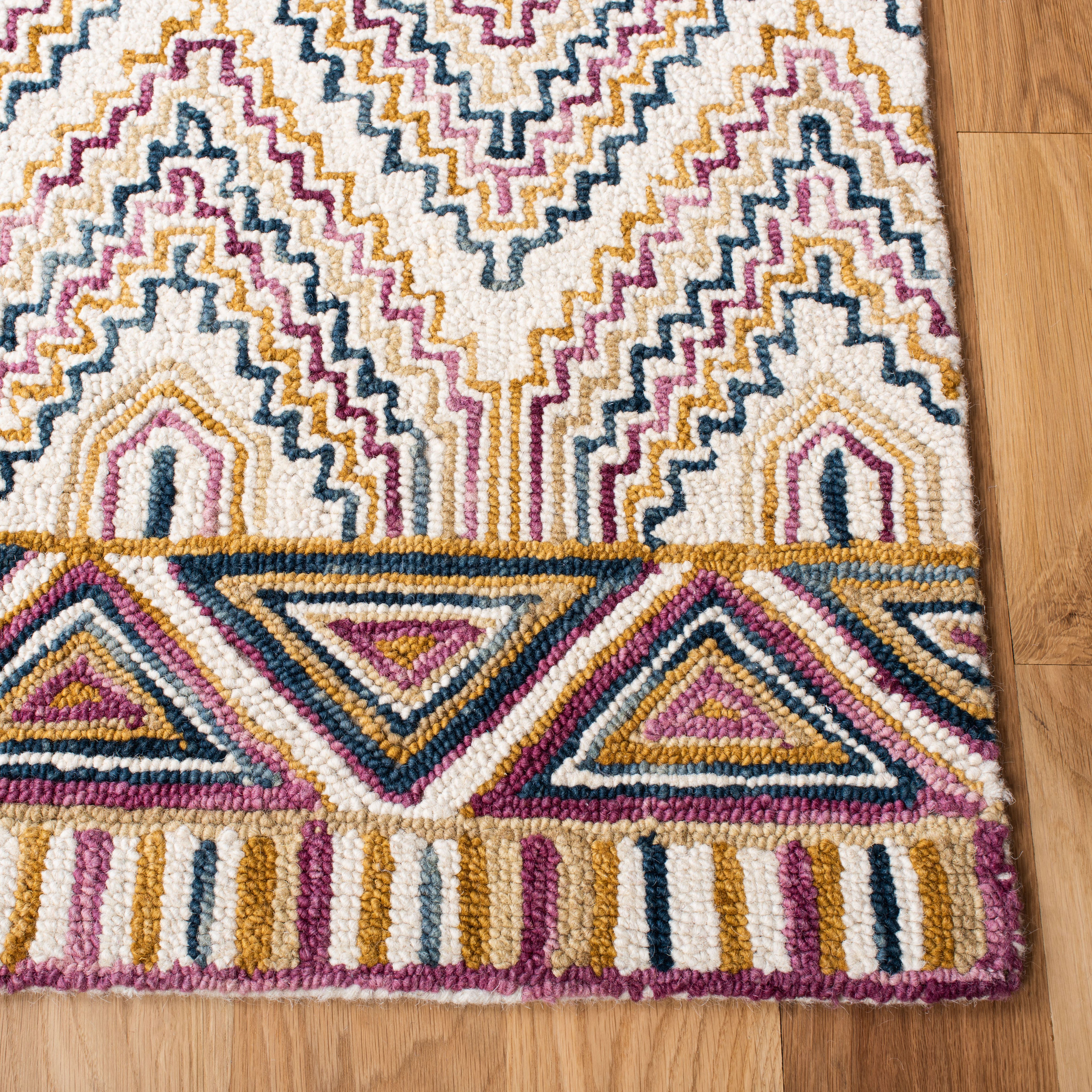 SAFAVIEH Aspen Jessamine Geometric Wool Runner Rug, Ivory/Rust, 2'3" x 7'