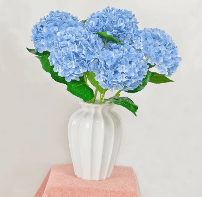 RuWeoMaa Real Touch Blue Hydrangea Artificial Flowers with Stems, Fake Silk Flowers for Outdoors, 1 Pcs Artificial Flowers for Home Decor Wedding Bouquets Centerpieces Vase