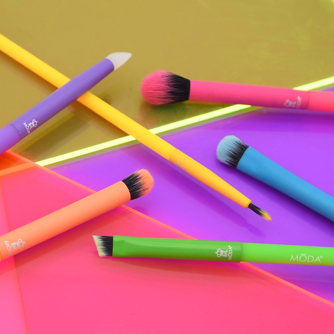 Moda Totally Electric Bright Eyes 7pc Makeup Brush Kit photo 2