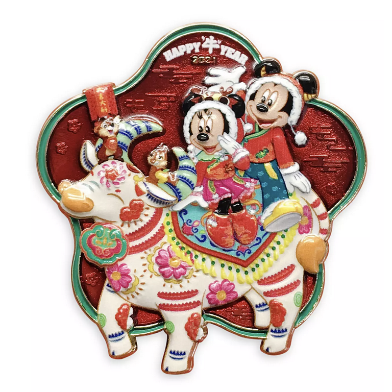 PHOTOS: Limited Edition Mickey and Minnie Fall 2021 Pin Arrives at