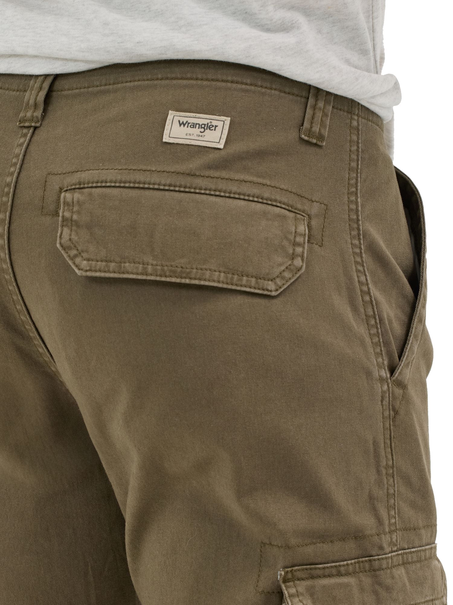 Wrangler® Men's Stretch Taper Leg Regular Fit Cargo Pant