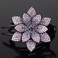 thumbnail image 1 of Pince à Cheveux Double Fleur en Strass, Design Flexible et Durable avec Perles pour Femmes, Pince à Cheveux en Polyester, 1 of 2