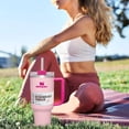 thumbnail image 4 of Stanley IceFlow Vaso de acero inoxidable con pajita Rosa fuerte/40oz, 4 of 5