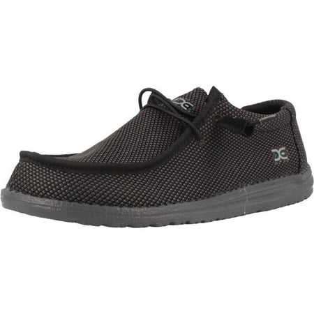 places that sell hey dude shoes near me