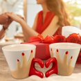 thumbnail image 1 of Fiudx Juego de Tazas para Pareja, Regalo Romántico para Dos, Cerámica, Elegante Caja, Regalo de San Valentín, Diseño de Corazón, Ideal para Café y Agua, 2 Piezas, 25 X 18 X 15 Cm., 1 of 6