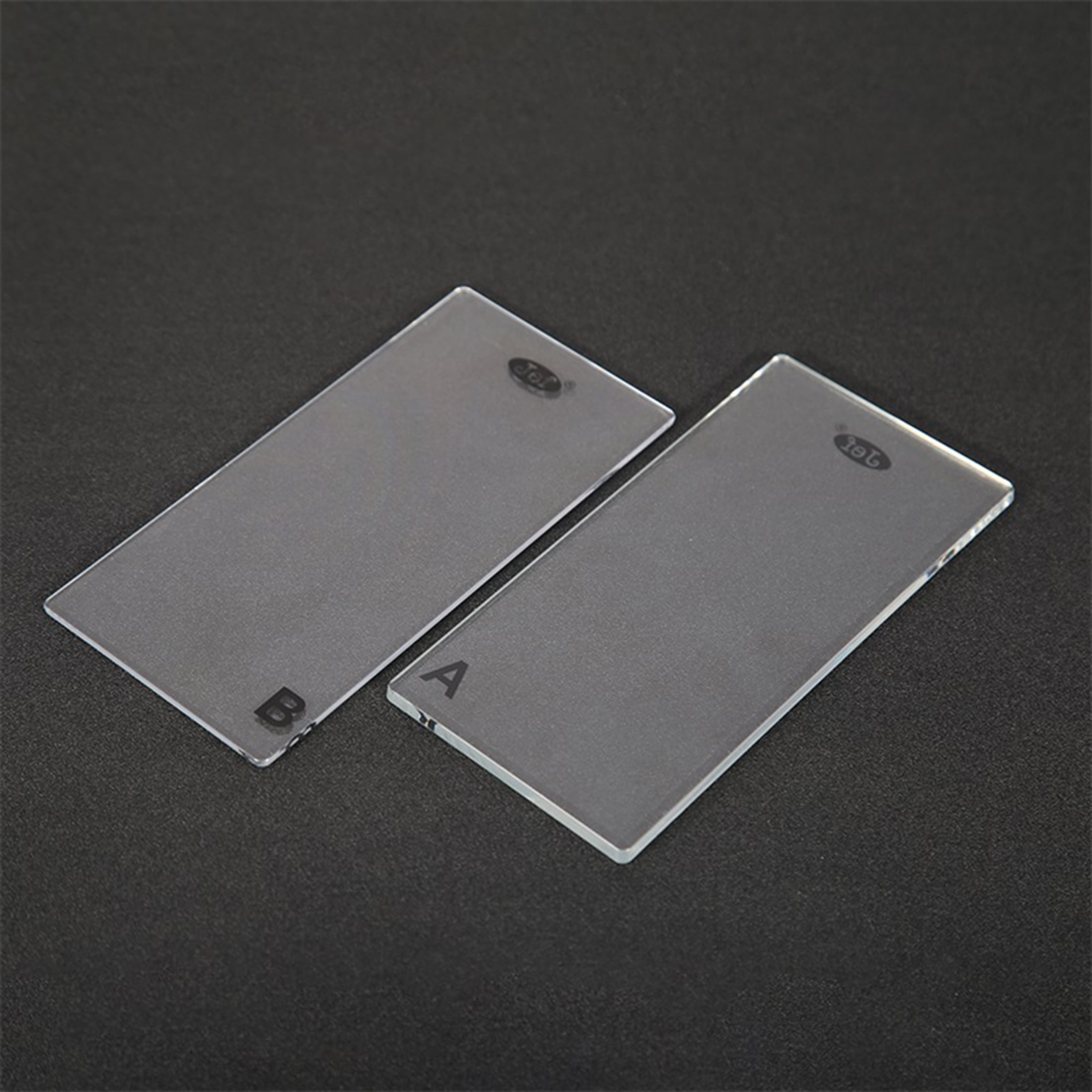 Briartw White Die Cutting Machines and 2 Acrylic Plate for Crafting,Diy Die Manual Embossing Machine Scrapbooking Cutter Dies Machine Paper Card Making Craft Tool